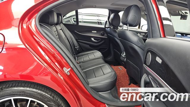 Mercedes-Benz E-Class (W213) E220d Avantgarde 2017 — фото 12