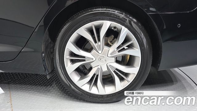 Hyundai Sonata (LF) 2.0 Premium Special 2017 — фото 21