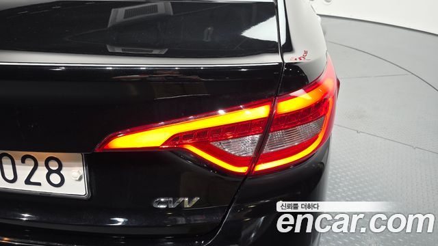 Hyundai Sonata (LF) 2.0 Premium Special 2017 — фото 23