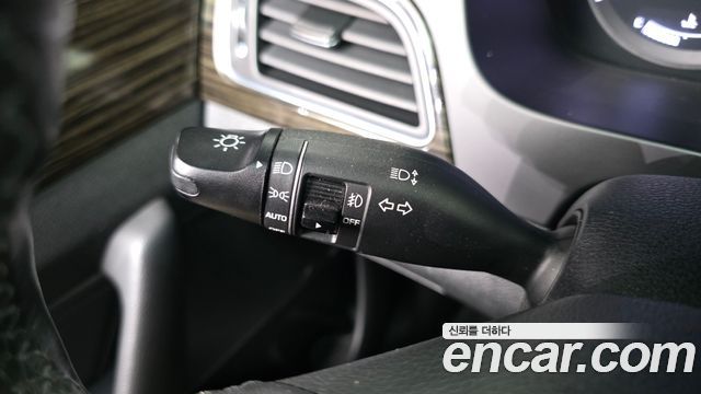 Hyundai Sonata (LF) 2.0 Premium Special 2017 — фото 31