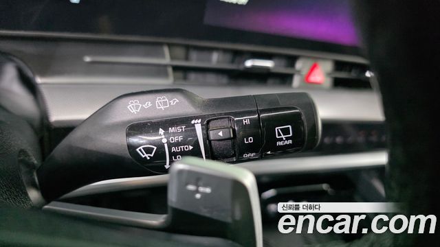 Kia Sportage (V) Gasoline 1.6 Turbo 2WD Nobleless 2023 — фото 17