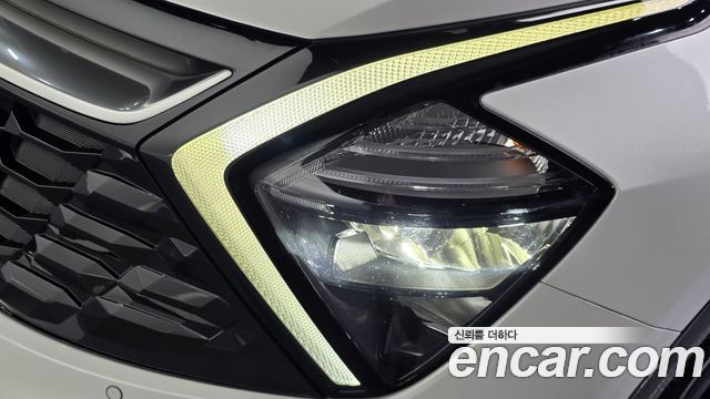 Kia Sportage (V) Gasoline 1.6 Turbo 2WD Nobleless 2023 — фото 22