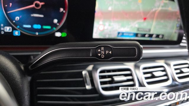 Mercedes-Benz GLS-Class (X167) Maybach GLS600 4MATIC 2022 — фото 9