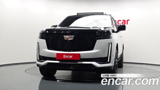Cadillac Escalade (V) 6.2 Sports Platinum 2024 — фото 3
