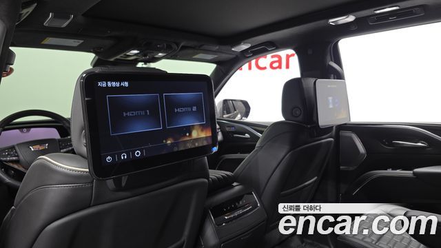 Cadillac Escalade (V) 6.2 Sports Platinum 2024 — фото 12