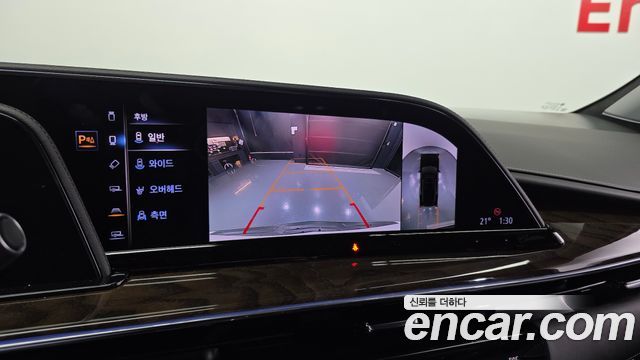 Cadillac Escalade (V) 6.2 Sports Platinum 2024 — фото 16