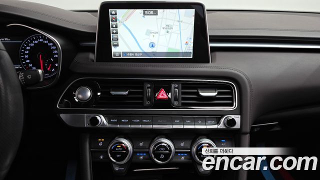 Genesis G70 2.0T AWD Elite 2019 — фото 13
