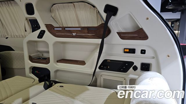 Kia Carnival (IV) Gasoline 4-Seater Hi Limousine (Special) 2025 — фото 15
