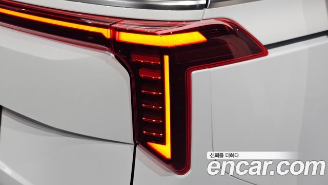 Kia Carnival (IV) Gasoline 4-Seater Hi Limousine (Special) 2025 — фото 23
