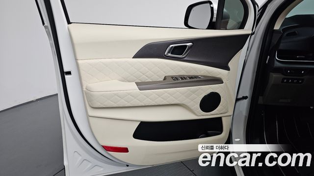 Kia Carnival (IV) Gasoline 4-Seater Hi Limousine (Special) 2025 — фото 24