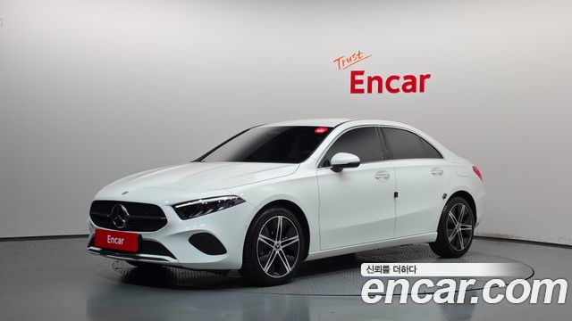 Mercedes-Benz A-Class (W177) A220 Sedan 2024 — фото 1