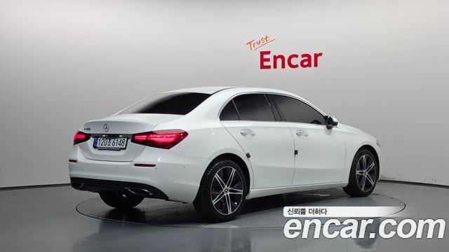 Mercedes-Benz A-Class (W177) A220 Sedan 2024 — фото 2