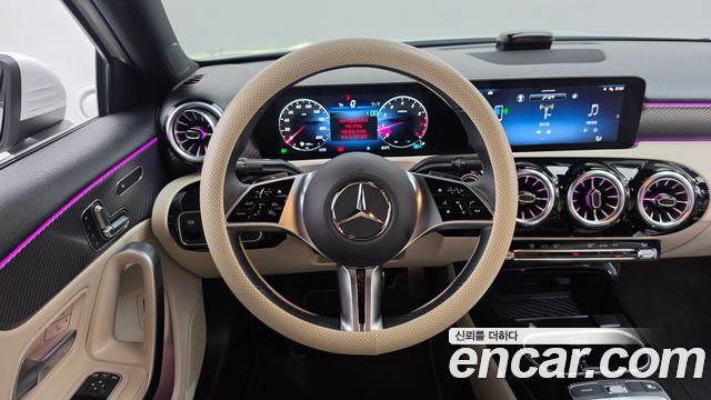 Mercedes-Benz A-Class (W177) A220 Sedan 2024 — фото 13