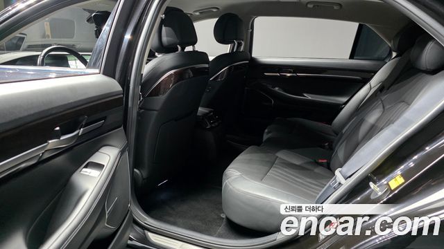 Genesis EQ900 3.8 GDI AWD Premium Luxury 2018 — фото 12
