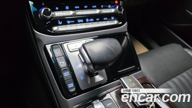 Genesis EQ900 3.8 GDI AWD Premium Luxury 2018 — фото 17