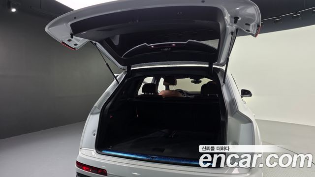 Audi Q7 (4M) 45 TDI Quattro Premium 2023 — фото 39
