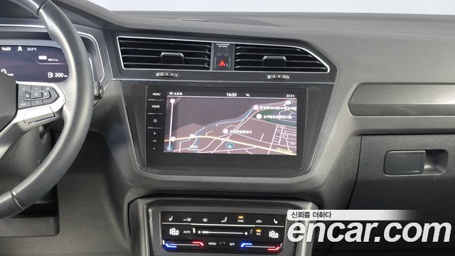 Volkswagen Tiguan (II) 2.0 TDI Prestige 2023 — фото 18