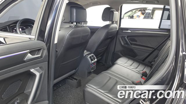 Volkswagen Tiguan (II) 2.0 TDI Prestige 2023 — фото 32