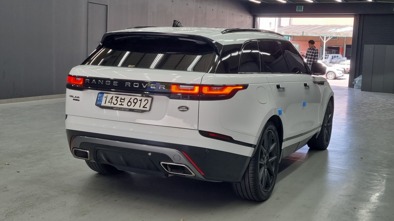Land Rover Range Rover Velar 3.0 P400 R-Dynamic HSE 2021 — фото 2