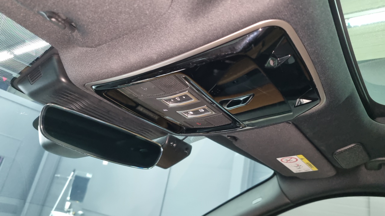 Land Rover Range Rover Velar 3.0 P400 R-Dynamic HSE 2021 — фото 19