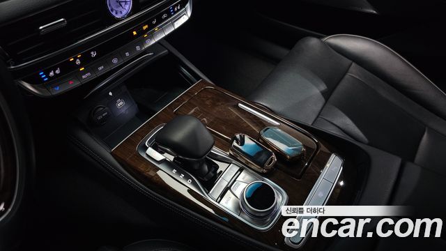 Kia K9 3.8 GDI AWD PlatinumⅡ 2020 — фото 9