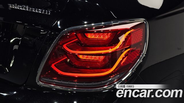 Kia K9 3.8 GDI AWD PlatinumⅡ 2020 — фото 23