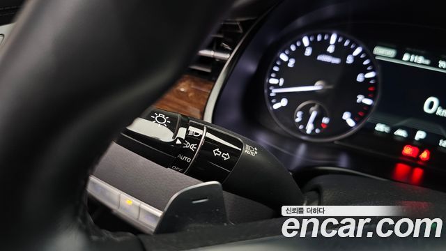 Kia K9 3.8 GDI AWD PlatinumⅡ 2020 — фото 35