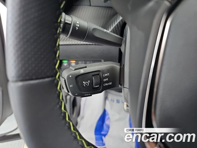 Peugeot e-2008 (II) EV GT 2023 — фото 16
