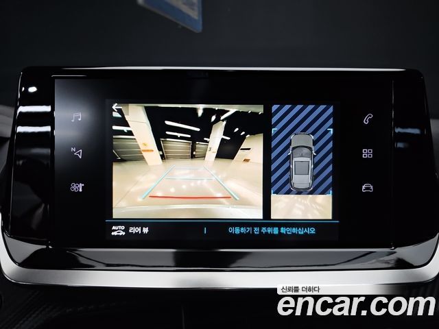 Peugeot e-2008 (II) EV GT 2023 — фото 18