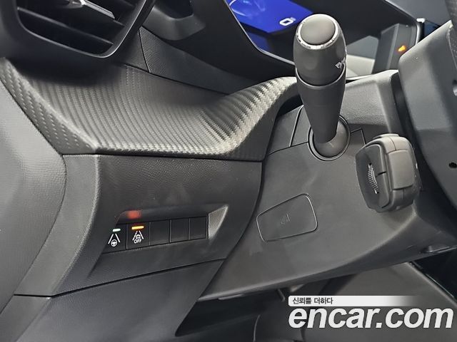Peugeot e-2008 (II) EV GT 2023 — фото 20
