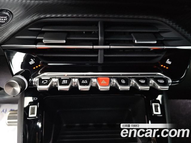 Peugeot e-2008 (II) EV GT 2023 — фото 21