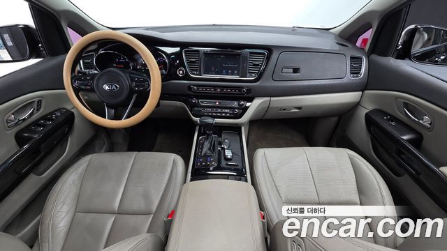 Kia Carnival 9-Seater Noblesse Special 2018 — фото 7