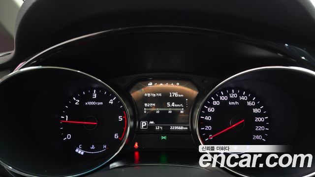 Kia Carnival 9-Seater Noblesse Special 2018 — фото 8