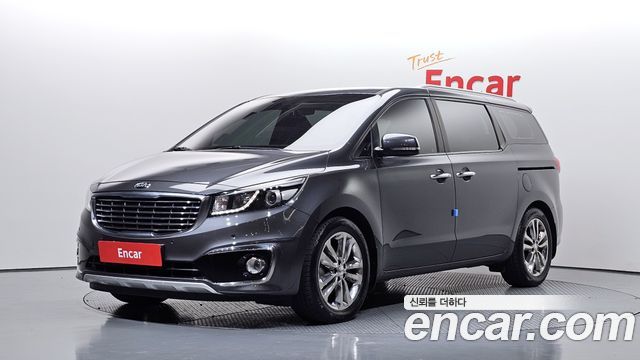 Kia Carnival 9-seater Prestige