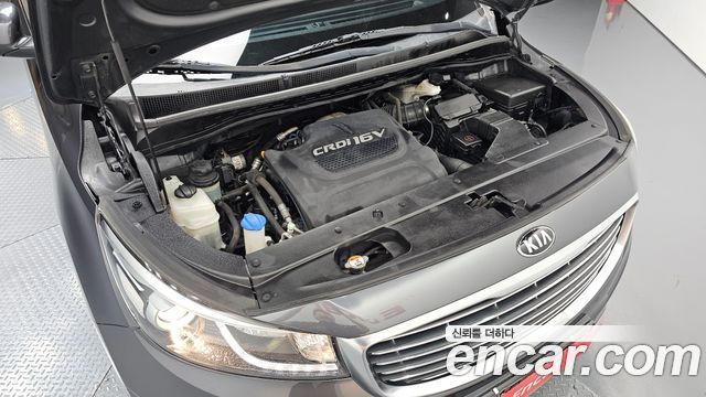 Kia Carnival 9-seater Prestige 2016 — фото 6