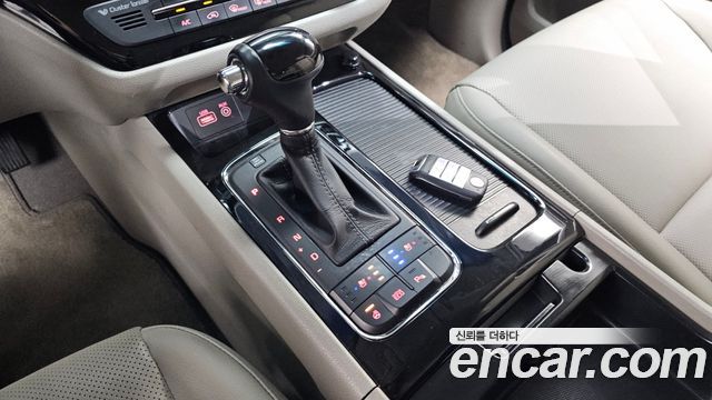 Kia Carnival 9-seater Prestige 2016 — фото 9
