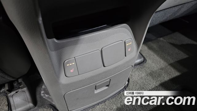 Kia Carnival 9-seater Prestige 2016 — фото 19