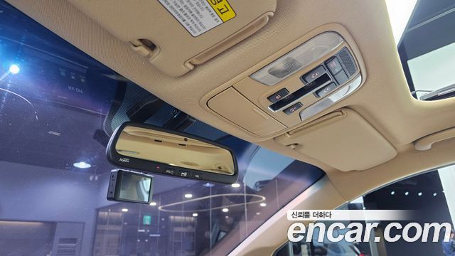 Kia Carnival 9-seater Prestige 2017 — фото 20