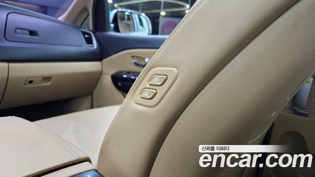 Kia Carnival 9-seater Prestige 2017 — фото 29