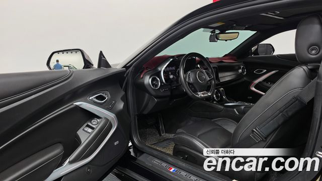 Chevrolet Camaro SS 6.2 V8 2019 — фото 10