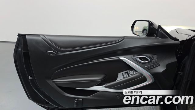 Chevrolet Camaro SS 6.2 V8 2019 — фото 25