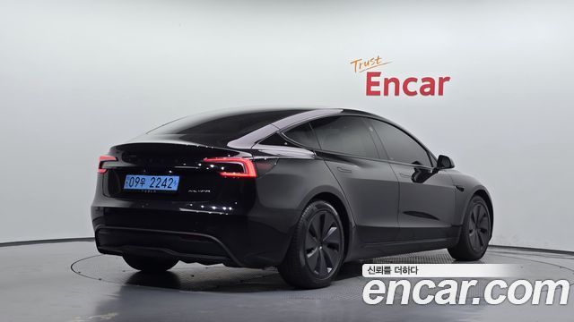 Tesla Model 3 Long Range AWD 2024 — фото 2