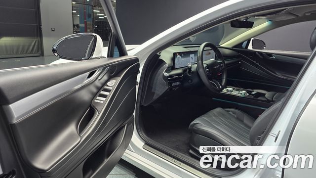Genesis G80 (RG3) Gasoline 2.5 Turbo 2WD 2025 — фото 10