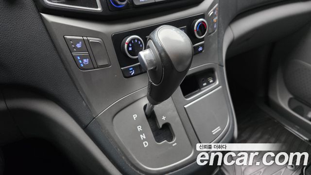 Hyundai Grand Starex 5-Seater VAN Modern 2018 — фото 9