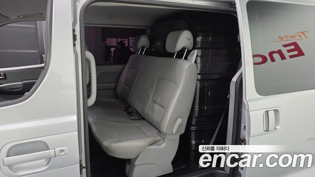 Hyundai Grand Starex 5-Seater VAN Modern 2018 — фото 11