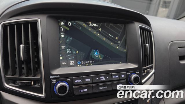Hyundai Grand Starex 5-Seater VAN Modern 2018 — фото 16