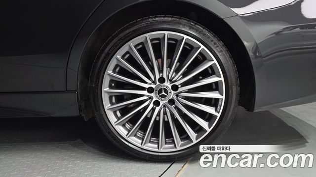 Mercedes-Benz C-Class (W206) C300 AMG Line 2022 — фото 21