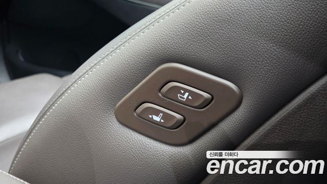 Hyundai Grandeur (IG) 3.0 Exclusive Special 2018 — фото 19