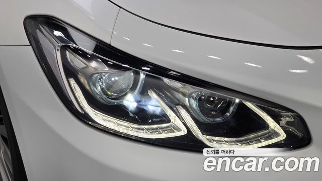 Hyundai Grandeur (IG) 3.0 Exclusive Special 2018 — фото 22