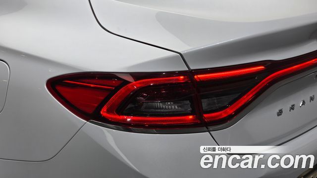 Hyundai Grandeur (IG) 3.0 Exclusive Special 2018 — фото 23